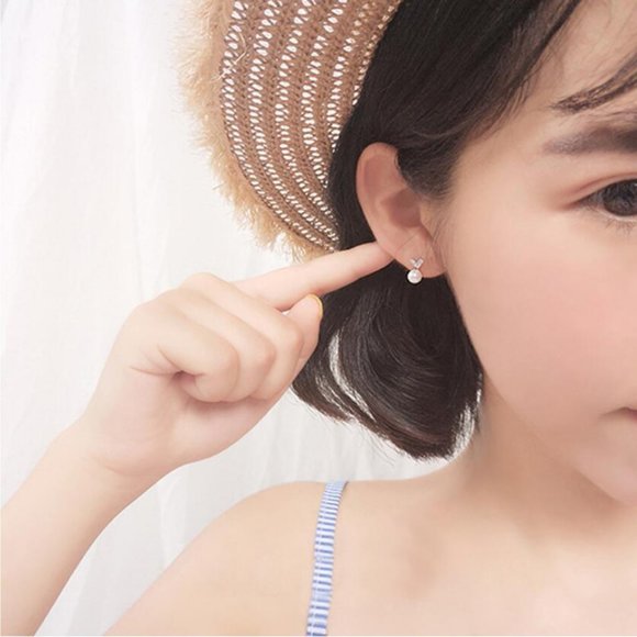 NEW 925 Sterling Silver Diamond Pearl Stud Earrings - Picture 4 of 13